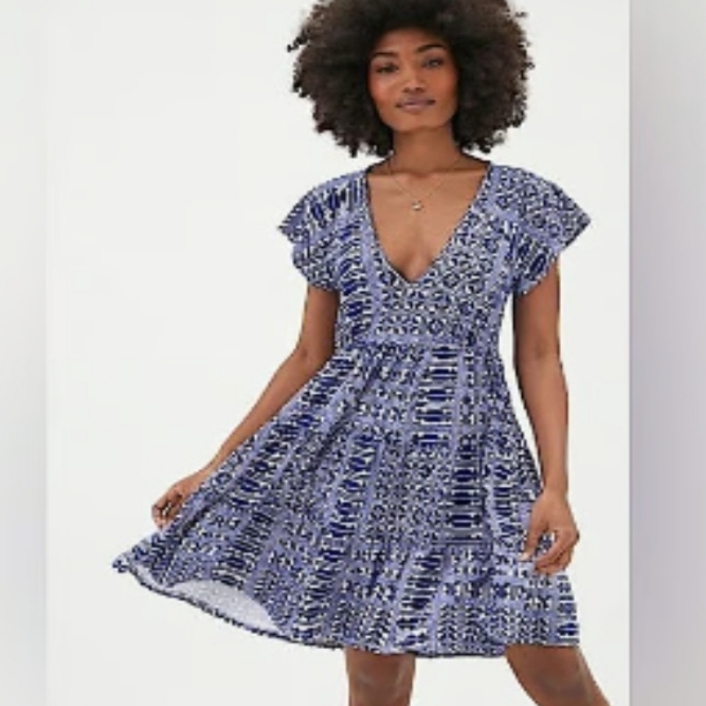 Urban Outfitters Julia Blue White Tiered Dress Size Small